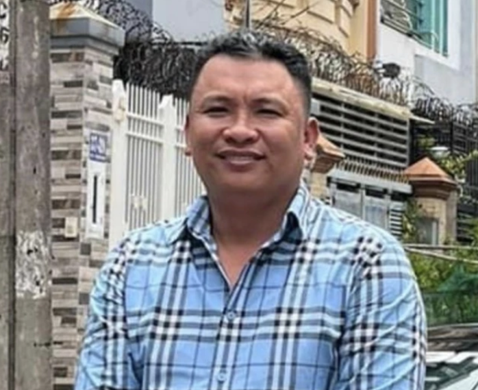 Công an TP HCM truy nã Huỳnh Xuân Vấn trong vụ lừa án Phan Công Khanh Supper - Ảnh 3. Công an TP HCM truy nã Huỳnh Xuân Vấn trong vụ lừa án Phan Công Khanh Supper - Ảnh 3.