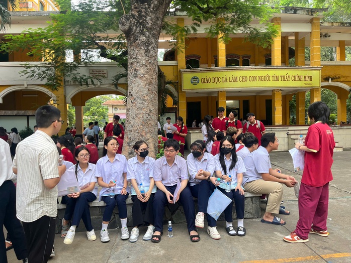 BHXH TP HCM hướng dẫn phụ huynh tra cứu BHYT cho con nhanh chóng và dễ dàng - Ảnh 1. BHXH TP HCM hướng dẫn phụ huynh tra cứu BHYT cho con nhanh chóng và dễ dàng - Ảnh 1.