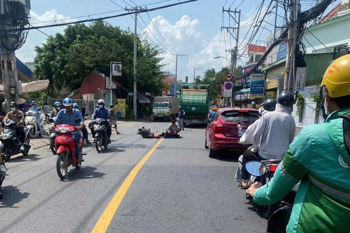 TP HCM: Điều tra tai nạn giao thông liên quan đến xe rác làm hai người tử vong - Ảnh 2.