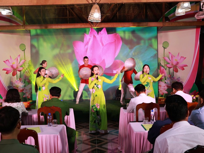 Đồng Tháp long trọng tổ chức Ngày hội Toàn dân bảo vệ an ninh Tổ quốc- Ảnh 3. Đồng Tháp long trọng tổ chức Ngày hội Toàn dân bảo vệ an ninh Tổ quốc- Ảnh 3.