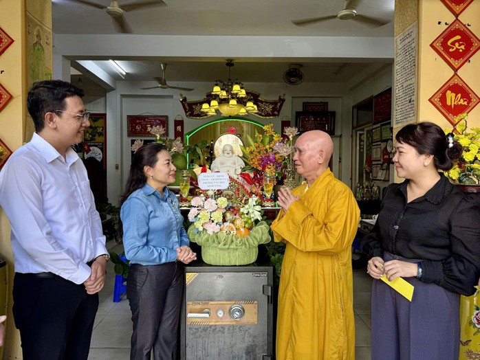 LẮNG NGHE NGƯỜI DÂN HIẾN KẾ: Vận dụng nguồn lực của cộng đồng tôn giáo - Ảnh 1. LẮNG NGHE NGƯỜI DÂN HIẾN KẾ: Vận dụng nguồn lực của cộng đồng tôn giáo - Ảnh 1.