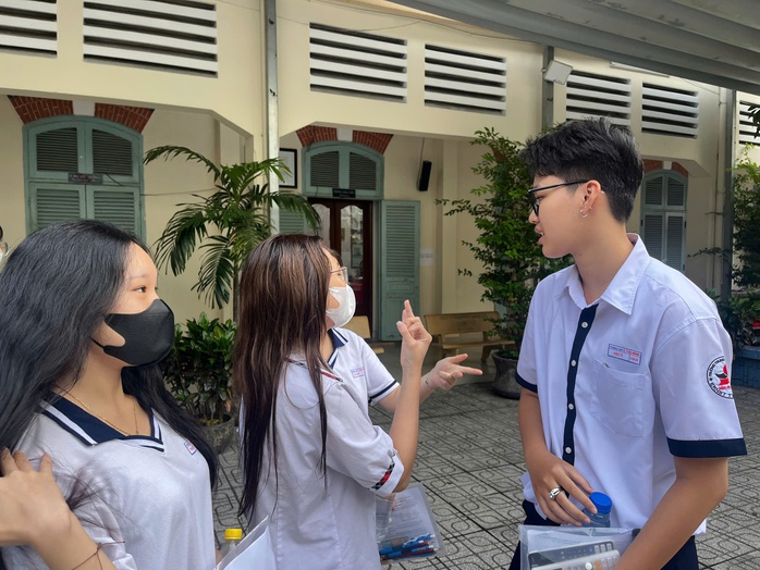 Chi tiết mức đóng BHYT học sinh, sinh viên từ ngày 15-8- Ảnh 1. Chi tiết mức đóng BHYT học sinh, sinh viên từ ngày 15-8- Ảnh 1.
