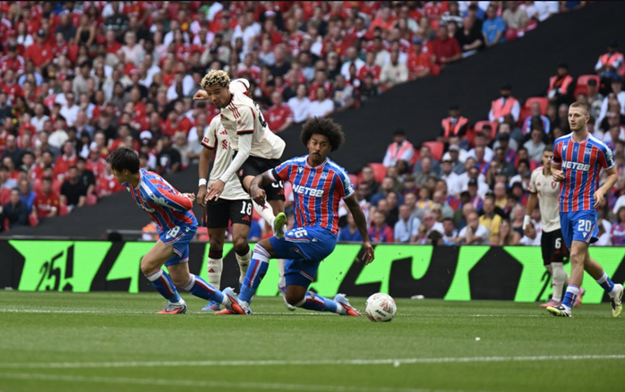 Gục ngã trên chấm luân lưu, Liverpool mất Siêu cúp Anh vào tay Crystal Palace - Ảnh 2.