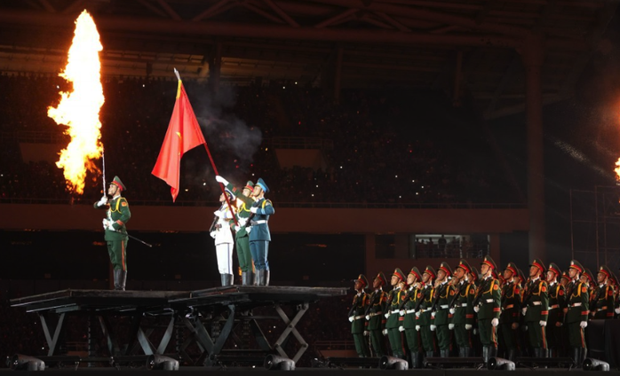 Hàng chục nghìn khán giả hòa giọng tại concert quốc gia "Tổ quốc trong tim" - Ảnh 5.