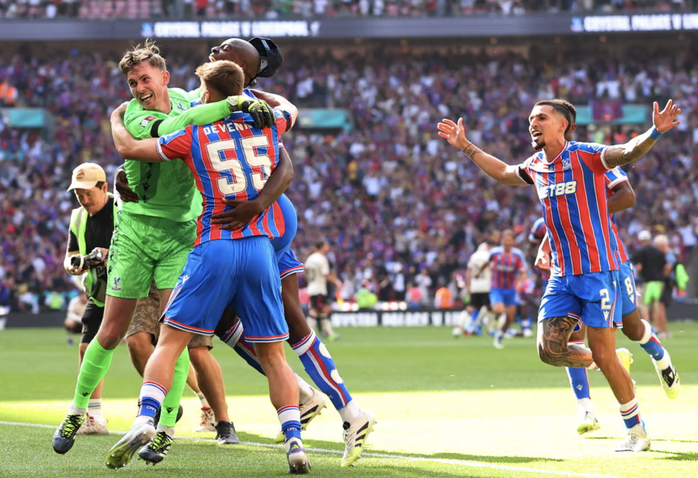 Gục ngã trên chấm luân lưu, Liverpool mất Siêu cúp Anh vào tay Crystal Palace - Ảnh 6.