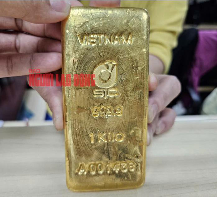 Giá vàng hôm nay 10-8: Liên tục lập đỉnh, dự báo còn tăng tiếp- Ảnh 2.