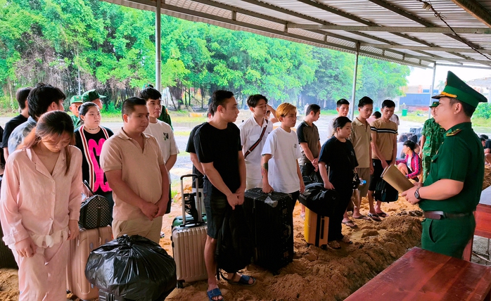 Vì sự bình yên biên giới Tây Ninh- Ảnh 1. Vì sự bình yên biên giới Tây Ninh- Ảnh 1.