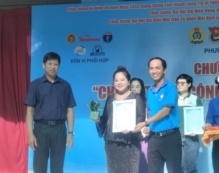 Phường Tân Thuận "Chung tay vì cộng đồng" - Ảnh 4.
