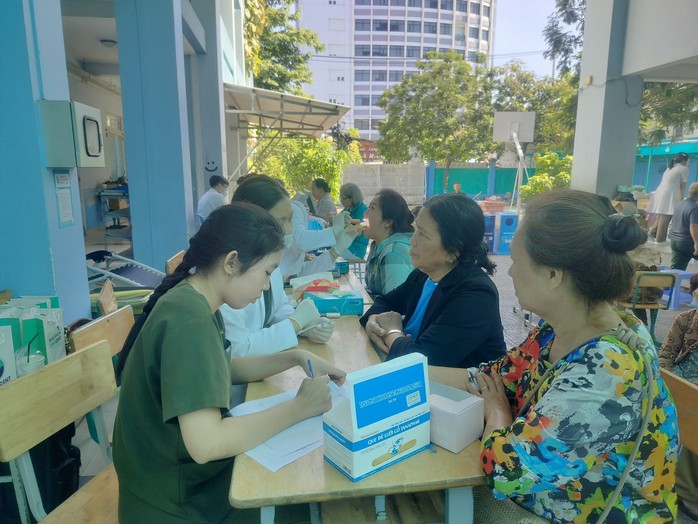 Phường Tân Thuận "Chung tay vì cộng đồng" - Ảnh 2.