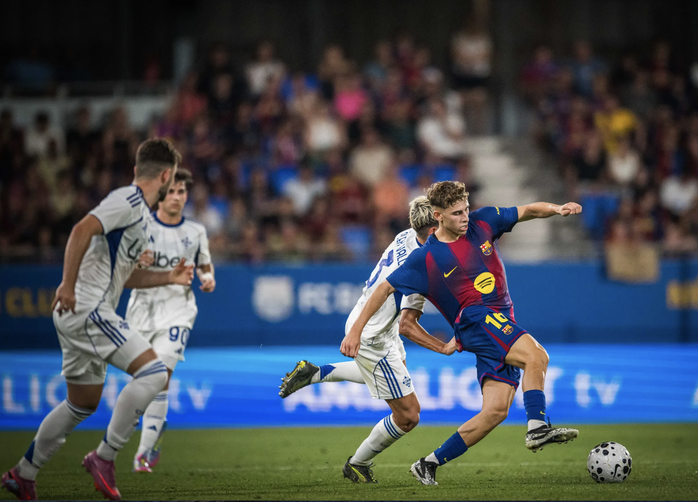 Thắng đậm Como, Barcelona có danh hiệu đầu mùa cúp Joan Gamper  - Ảnh 2.
