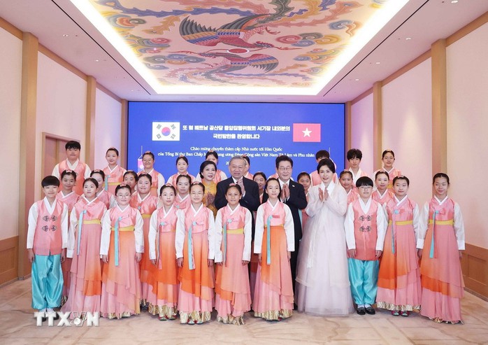 21 loạt đại bác chào mừng Tổng Bí thư Tô Lâm và phu nhân thăm cấp Nhà nước Hàn Quốc - Ảnh 12.