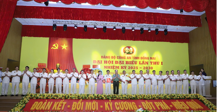 Thiếu tướng Nguyễn Đức Hải giữ chức Bí thư Đảng uỷ Công an tỉnh Đồng Nai- Ảnh 6. Thiếu tướng Nguyễn Đức Hải giữ chức Bí thư Đảng uỷ Công an tỉnh Đồng Nai- Ảnh 6.