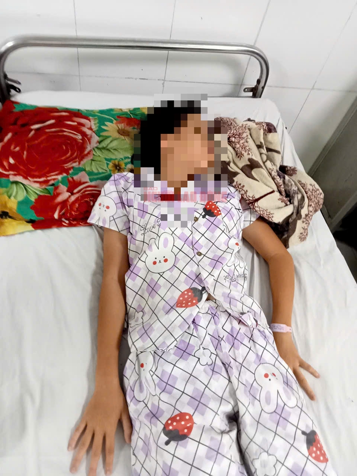 Thông tin mới nhất về thiếu nữ bị đánh hội đồng ở Cần Thơ và phân tích từ luật sư - Ảnh 2. Thông tin mới nhất về thiếu nữ bị đánh hội đồng ở Cần Thơ và phân tích từ luật sư - Ảnh 2.