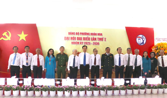 Nguyên Thủ tướng Nguyễn Tấn Dũng dự đại hội phường Xuân Hòa - Ảnh 3.