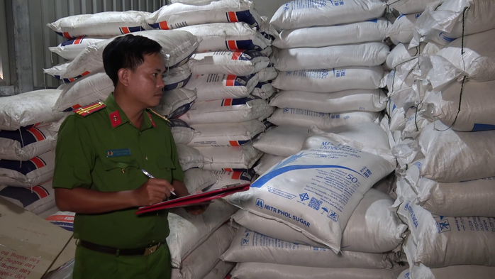 VIDEO: Bất ngờ số thịt, mỡ động vật trong 2 kho lạnh ở Đồng Tháp- Ảnh 3. VIDEO: Bất ngờ số thịt, mỡ động vật trong 2 kho lạnh ở Đồng Tháp- Ảnh 3.