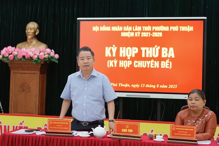  Phường Phú Thuận: Đẩy mạnh chuyển đổi số, đảm bảo an sinh xã hội - Ảnh 2.