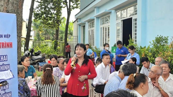 Ấn tượng hình ảnh tiếp xúc cử tri ở một phường tại TP HCM - Ảnh 5.