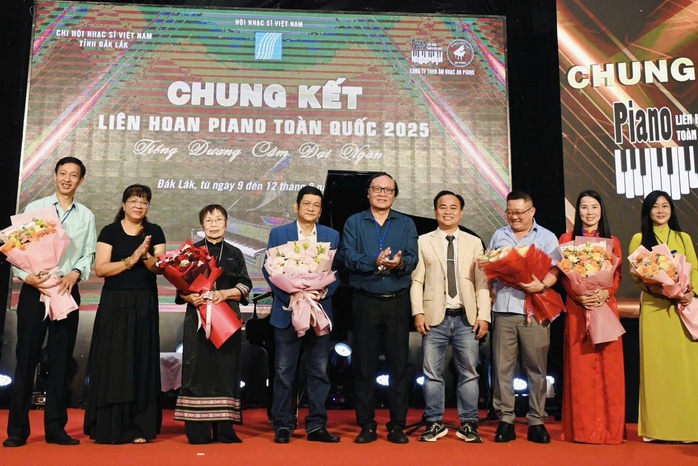 "Tiếng dương cầm đại ngàn" - Dấu ấn mùa Liên hoan Piano Toàn quốc 2025- Ảnh 1.