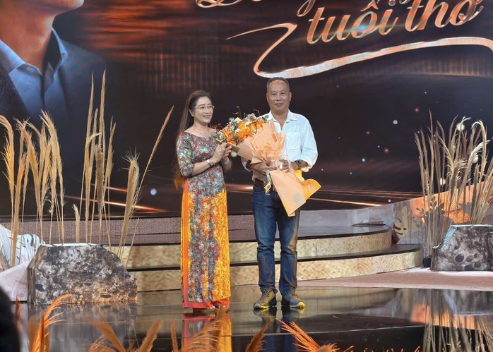 Dư âm tuyệt đẹp về nhạc sĩ Hoàng Hiệp với đêm nhạc "Trở về Dòng sông tuổi thơ" - Ảnh 2.