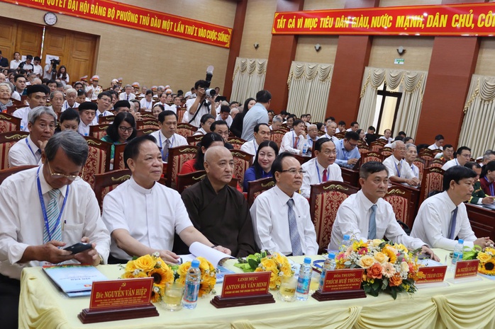 Bà Nguyễn Thu Cúc giữ chức Bí thư Đảng ủy phường Thủ Dầu Một nhiệm kỳ 2025 - 2030 - Ảnh 6. Bà Nguyễn Thu Cúc giữ chức Bí thư Đảng ủy phường Thủ Dầu Một nhiệm kỳ 2025 - 2030 - Ảnh 6.