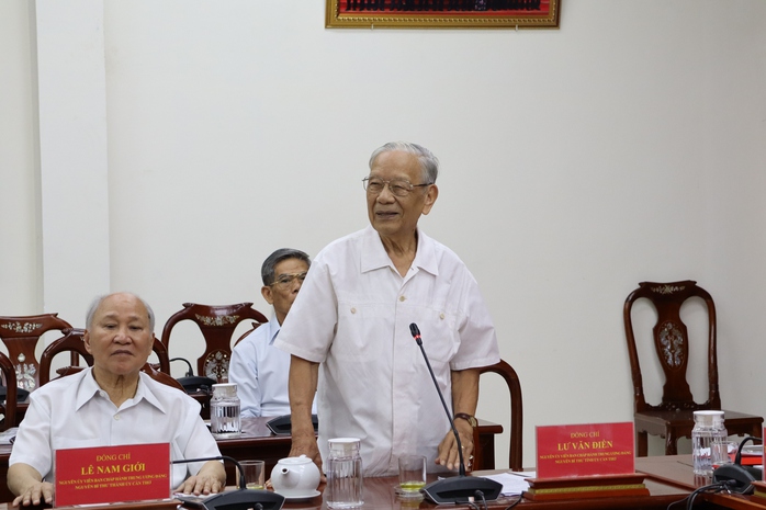 Kinh nghiệm quý báu từ các thế hệ lãnh đạo cho tương lai của TP Cần Thơ- Ảnh 1.