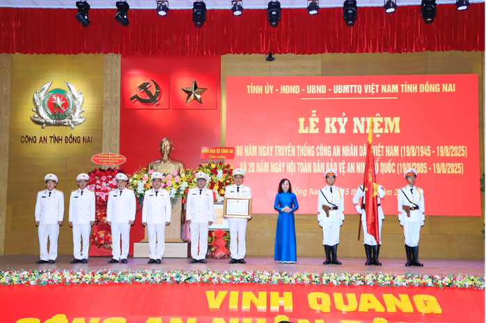 Đồng Nai kỷ niệm 80 năm Ngày truyền thống Công an nhân dân Việt Nam - Ảnh 4.
