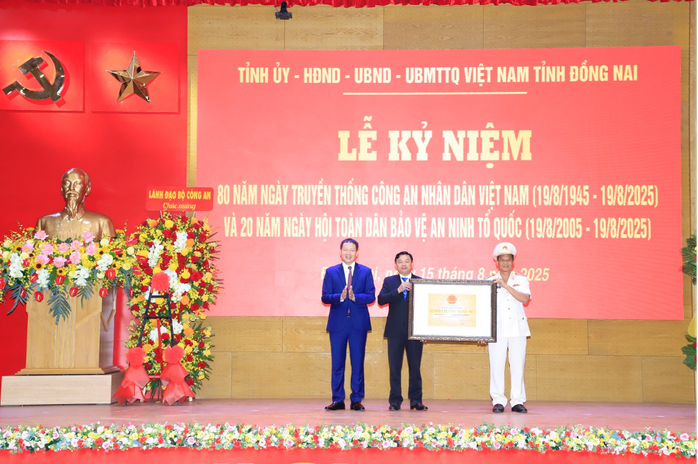 Đồng Nai kỷ niệm 80 năm Ngày truyền thống Công an nhân dân Việt Nam - Ảnh 1.