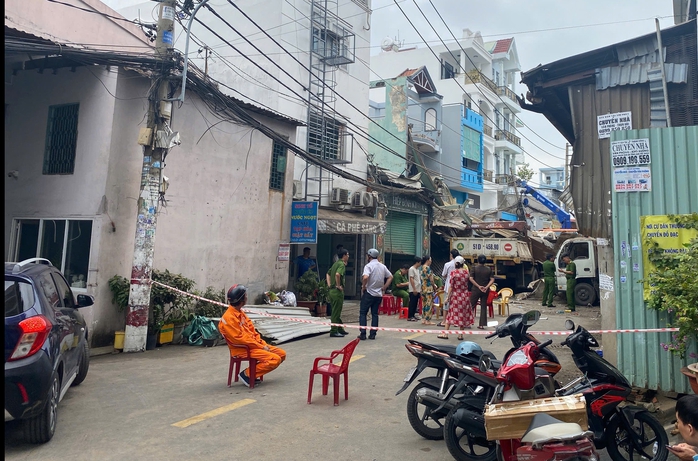 Điều tra vụ cháy nổ ở phường Tân Sơn Nhì, TP HCM- Ảnh 1.