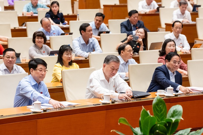 Quốc hội tiếp tục đổi mới toàn diện, đáp ứng yêu cầu phát triển đất nước trong kỷ nguyên mới- Ảnh 1.