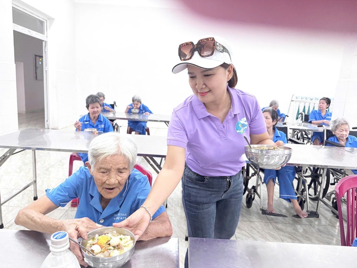 Góp lửa yêu thương - Ảnh 1.