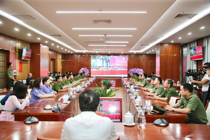 Hơn 300 trinh sát Công an TP HCM tham gia chuyên án đặc biệt - Ảnh 3.