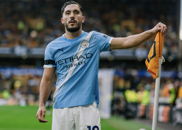 Man City đại thắng 4-0 tại "hang sói", độc chiếm đỉnh bảng Ngoại hạng - Ảnh 5.