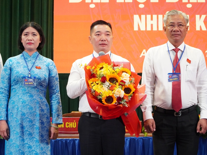 Ông Lê Trương Hải Hiếu giữ chức Bí thư Đảng ủy phường An Lạc, TP HCM- Ảnh 4.