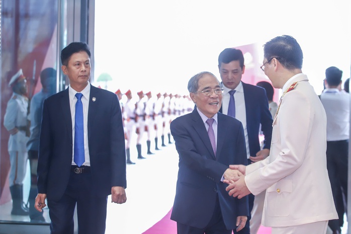 Tổng Bí thư Tô Lâm dự Lễ kỷ niệm 80 năm 
Ngày Truyền thống Công an Nhân dân- Ảnh 10.