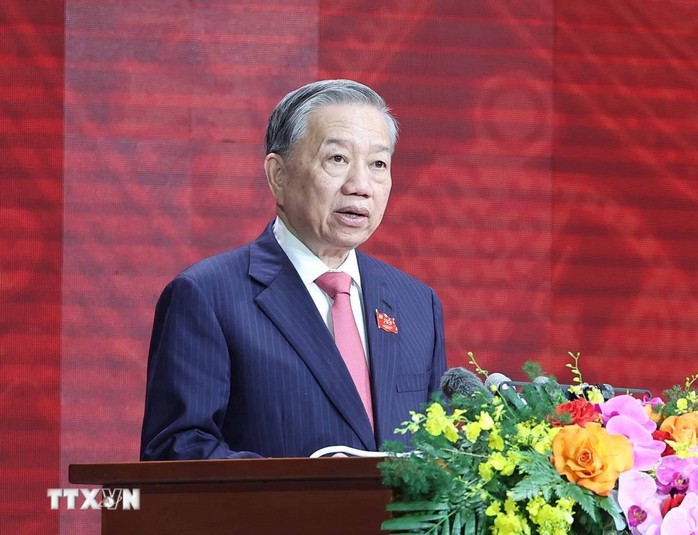 Tổng Bí thư Tô Lâm: "Thế trận lòng dân" là điểm tựa
bền vững nhất- Ảnh 1. Tổng Bí thư Tô Lâm: "Thế trận lòng dân" là điểm tựa
bền vững nhất- Ảnh 1.