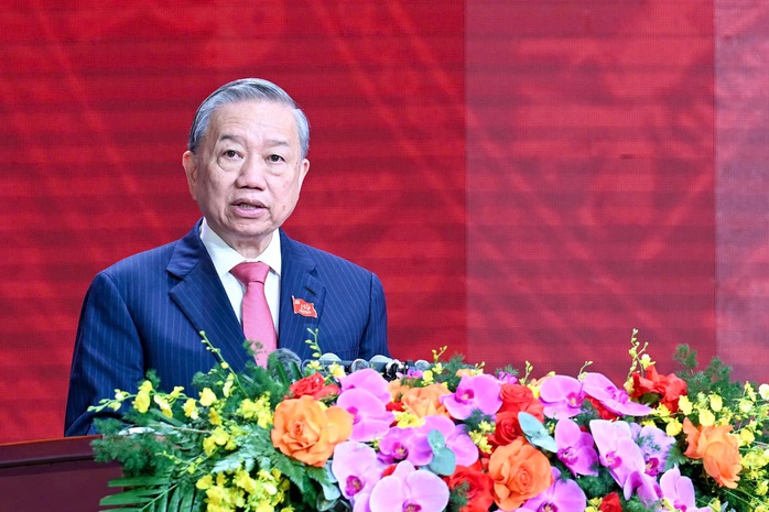 Tổng Bí thư Tô Lâm: Mỗi cán bộ, chiến sĩ công an
phải thấm nhuần quan điểm "Nhân dân là gốc"- Ảnh 1. Tổng Bí thư Tô Lâm: Mỗi cán bộ, chiến sĩ công an
phải thấm nhuần quan điểm "Nhân dân là gốc"- Ảnh 1.