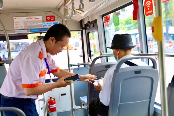 7 tuyến xe buýt TP HCM thay đổi lộ trình, giá vé người dân cần biết- Ảnh 1.