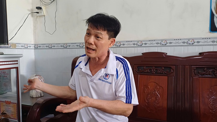 CLIP: Cựu hiệu trưởng bị tuyên 7 năm tù với cáo buộc tham ô 10,7 triệu nói gì khi tại ngoại - Ảnh 1.