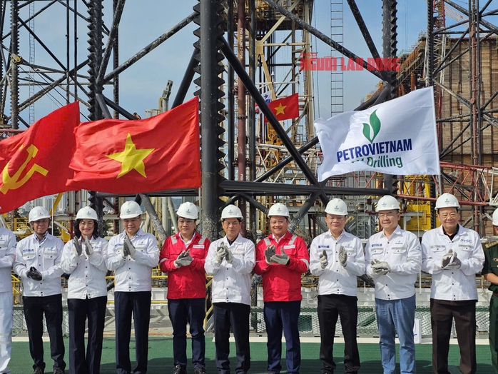 Naming the jack-up rig fully managed by Vietnamese engineers- Ảnh 5. Naming the jack-up rig fully managed by Vietnamese engineers- Ảnh 5.