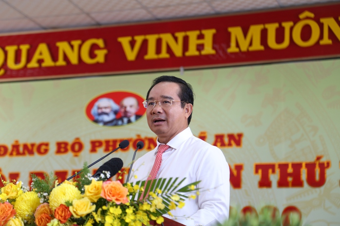 Chủ tịch UBND TP HCM: Phường Dĩ An cần mời gọi nhà đầu tư cùng tham gia chỉnh trang đô thị- Ảnh 2. Chủ tịch UBND TP HCM: Phường Dĩ An cần mời gọi nhà đầu tư cùng tham gia chỉnh trang đô thị- Ảnh 2.