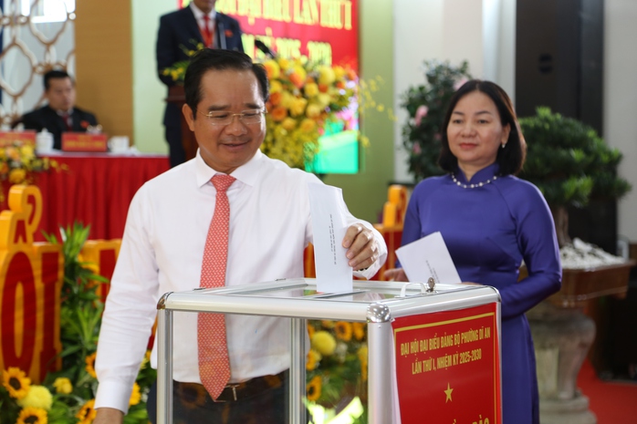 Chủ tịch UBND TP HCM: Phường Dĩ An cần mời gọi nhà đầu tư cùng tham gia chỉnh trang đô thị- Ảnh 4. Chủ tịch UBND TP HCM: Phường Dĩ An cần mời gọi nhà đầu tư cùng tham gia chỉnh trang đô thị- Ảnh 4.