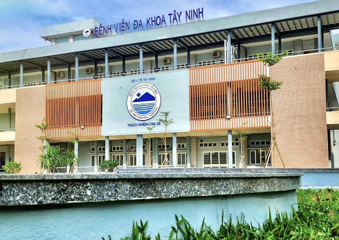 Bộ trưởng Bộ Y tế chỉ đạo khẩn vụ bé 13 tháng tử vong- Ảnh 1.
