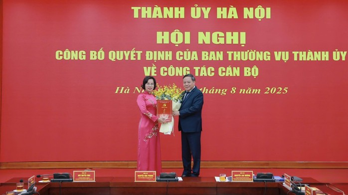 Bà Bùi Huyền Mai được bổ nhiệm Phó Chủ tịch Thường trực ủy ban MTTQ TP Hà Nội - Ảnh 1. Bà Bùi Huyền Mai được bổ nhiệm Phó Chủ tịch Thường trực ủy ban MTTQ TP Hà Nội - Ảnh 1.