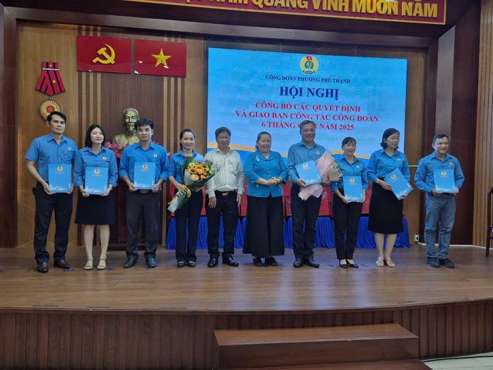 Thêm 2 Công đoàn phường ở TP HCM công bố quyết định thành lập- Ảnh 1.