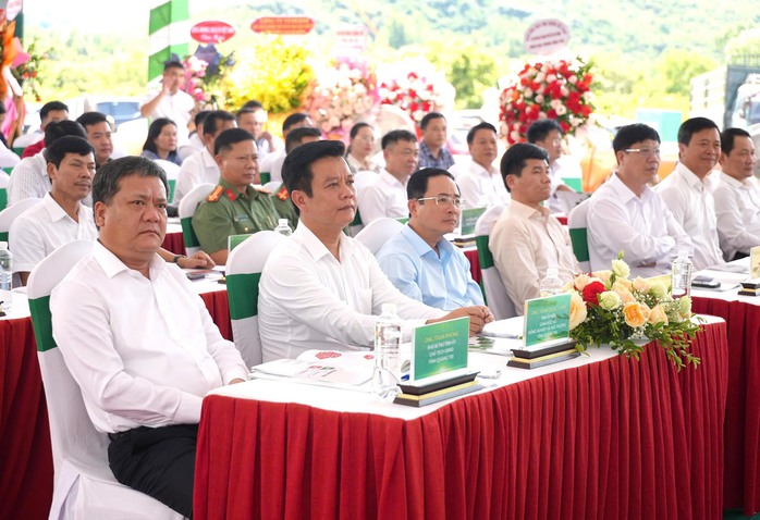 Quảng Trị khởi công dự án nghìn tỉ , thông xe cao tốc Vạn Ninh - Cam Lộ - Ảnh 2. Quảng Trị khởi công dự án nghìn tỉ , thông xe cao tốc Vạn Ninh - Cam Lộ - Ảnh 2.