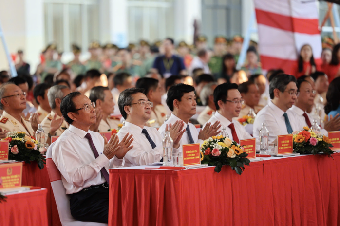 Lãnh đạo TP HCM đánh giá cao chiến công xuất sắc của Công an TP HCM - Ảnh 1.