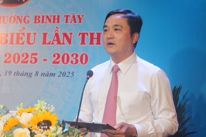 Bà Lê Thị Thanh Thảo làm Bí thư Đảng ủy phường Bình Tây- Ảnh 3. Bà Lê Thị Thanh Thảo làm Bí thư Đảng ủy phường Bình Tây- Ảnh 3.
