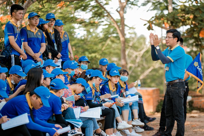 Các doanh nghiệp lớn "săn đầu người" tại STHC Career Day 2025- Ảnh 3. Các doanh nghiệp lớn "săn đầu người" tại STHC Career Day 2025- Ảnh 3.