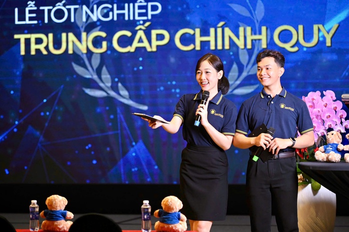 Các doanh nghiệp lớn "săn đầu người" tại STHC Career Day 2025- Ảnh 2. Các doanh nghiệp lớn "săn đầu người" tại STHC Career Day 2025- Ảnh 2.