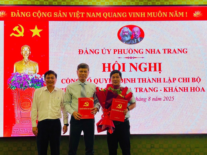 Hiệp hội Du lịch Nha Trang – Khánh Hòa có Chi bộ Đảng đầu tiên sau hơn 20 năm hoạt động- Ảnh 2. Hiệp hội Du lịch Nha Trang – Khánh Hòa có Chi bộ Đảng đầu tiên sau hơn 20 năm hoạt động- Ảnh 2.
